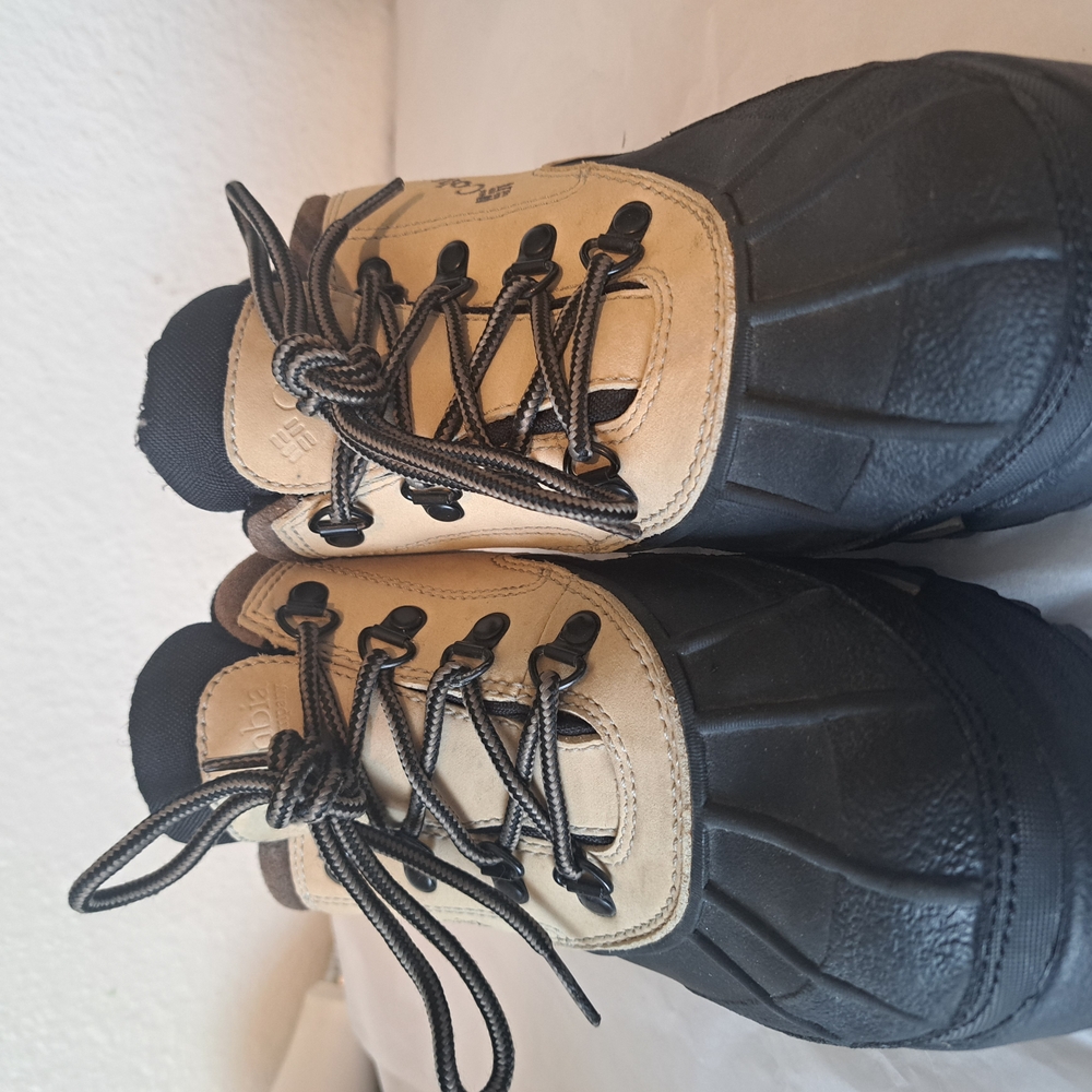 Columbia Outdoor  Water Resistant Shoe